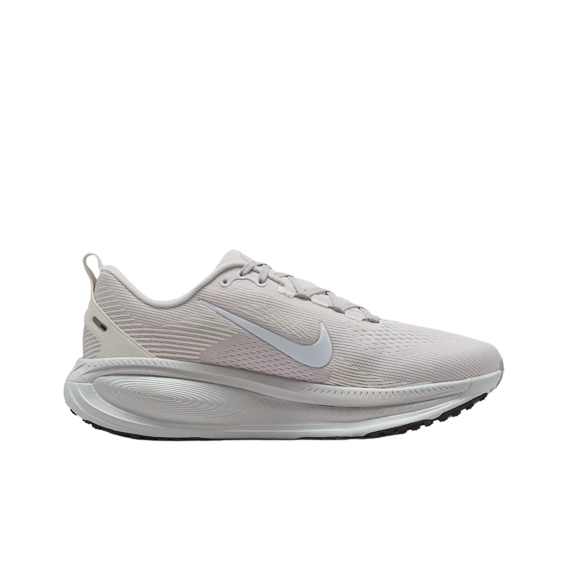 Nike Vomero 18 Durable Breatha - Men Shoes Size Nike 评论和价格